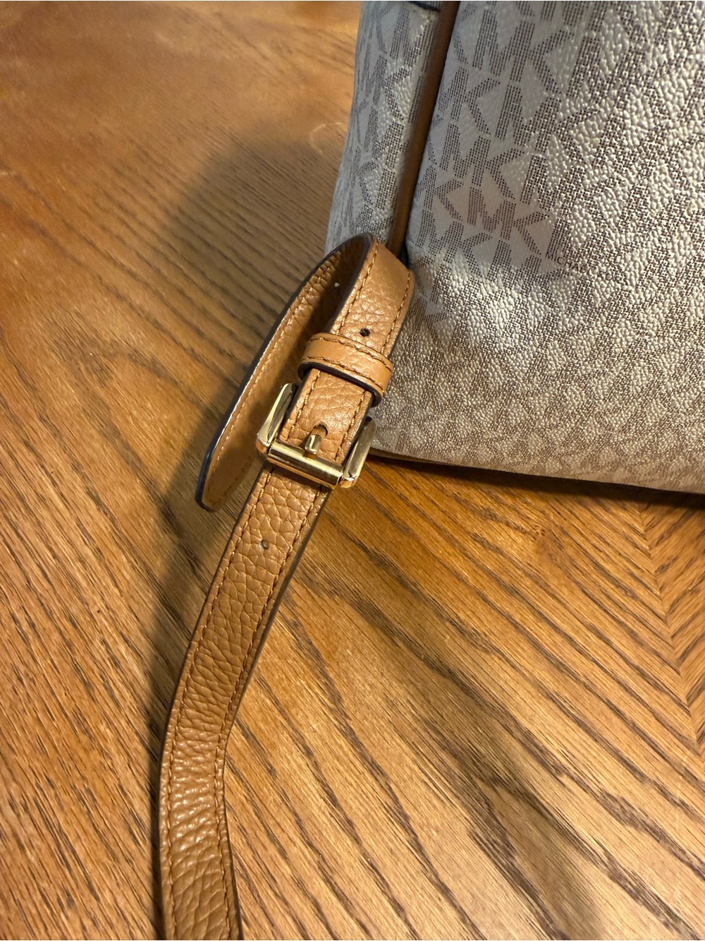 Michael Kors Abbey Mini Backpack Vanilla MK Logo Gold Studded Purse Bag EUC - Picture 5 of 12
